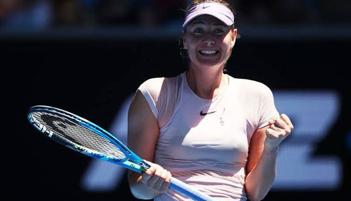 Telefon numarasını paylaşan Sharapova'ya mesaj yağdı