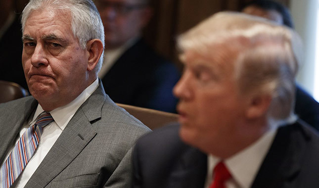 Tillerson, Trump'a moron dediği için mi kovuldu?