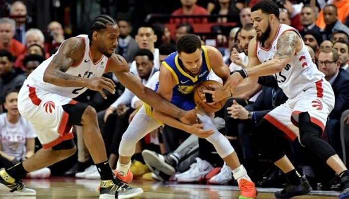 Nefes kesen maç Warriors'ın