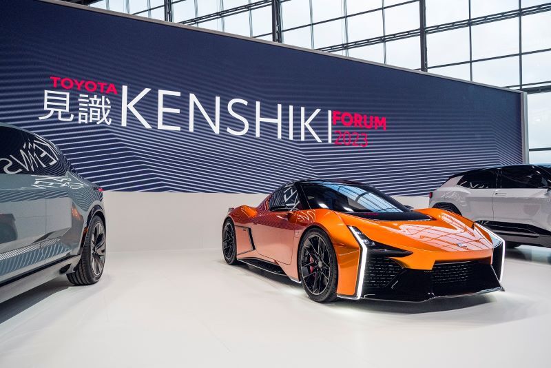 Toyota 2023 Kenshiki Forum'da En Yeni Elektriklilerini ve Teknolojilerini Sergiledi
