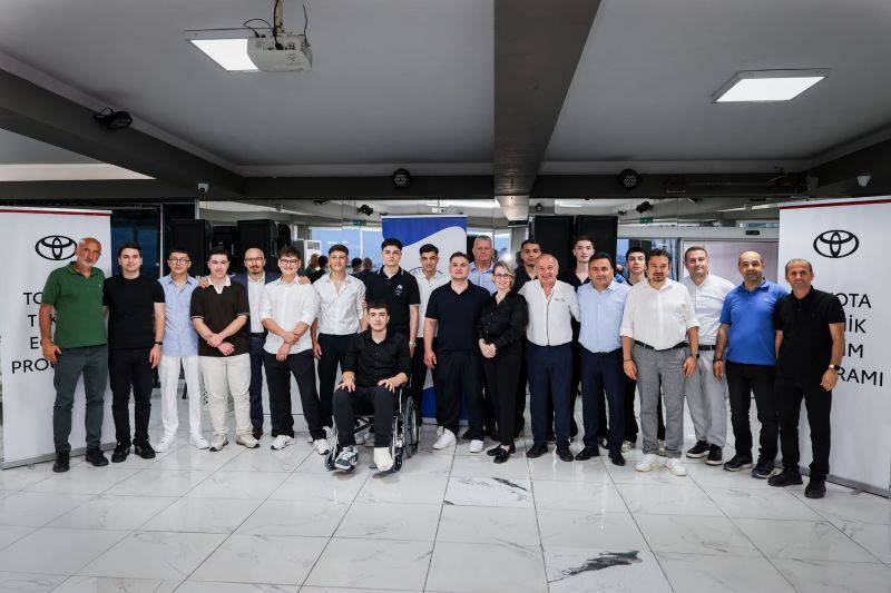 Toyota, 34 Yıldır Otomotiv Sektörüne Nitelikli Teknik İnsan Kaynağı Yetiştiriyor