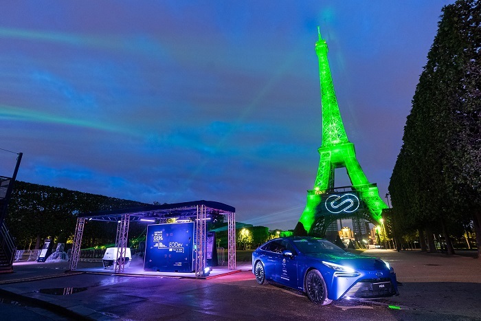 Toyota Sürdürülebilir Hidrojen Enerjisiyle Eyfel'i aydınlattı