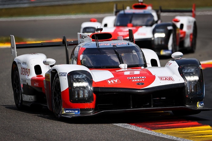 Toyota WEC'de Hiper araç çağı'na zaferle başladı