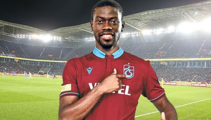 Trabzonspor Badou Ndiaye görüşmelerine başladı