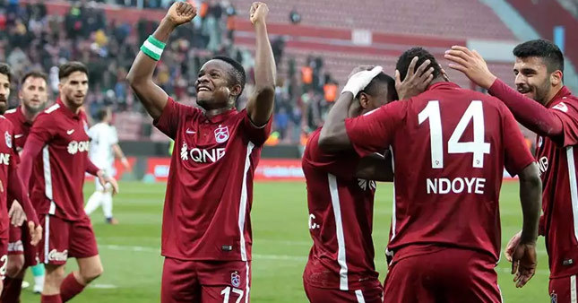 Trabzonspor galibiyetle veda etti