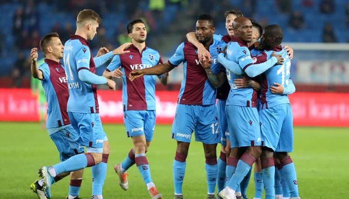 Trabzonspor kupada turun kapısını araladı