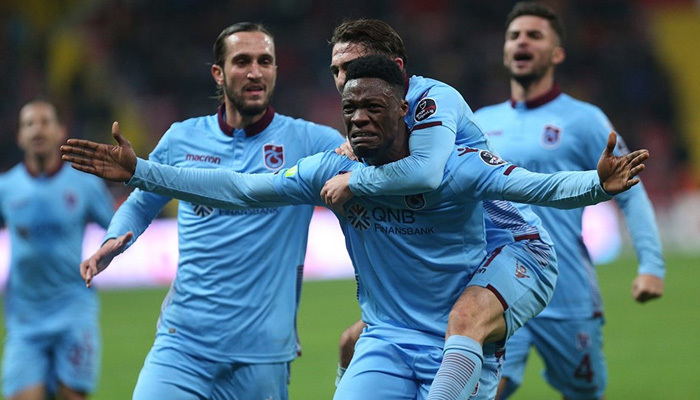Trabzonspor'a Ekuban şoku! 6 hafta yok!