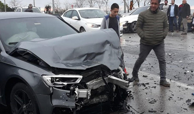 Trabzonsporlu futbolcu kaza geçirdi