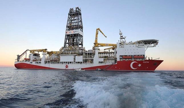 Türkiye Kıbrıs'ta 2 gemiyle sondaja başlıyor