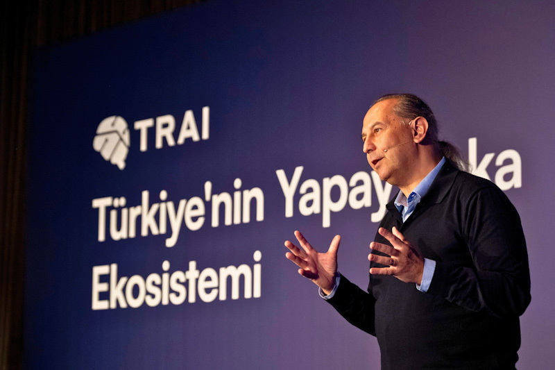 Türkiye Yapay Zeka İnisiyatifi, 100. Meet-Up'ında ekosistemin önemli isimlerini buluşturdu