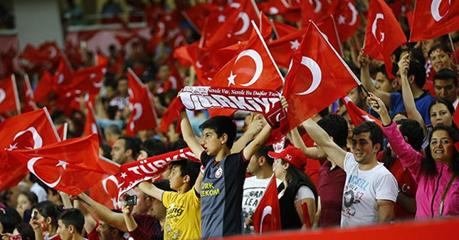 Türkiye maçında terör şüphesi 