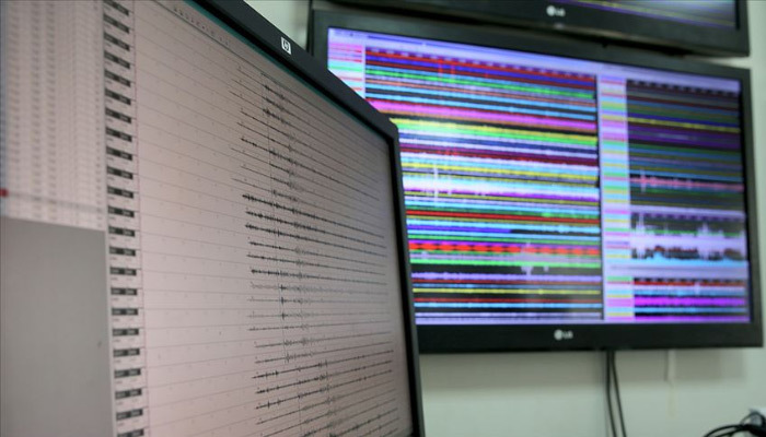 Türkiye ve İran sınırında 2 dakikada 3 deprem!
