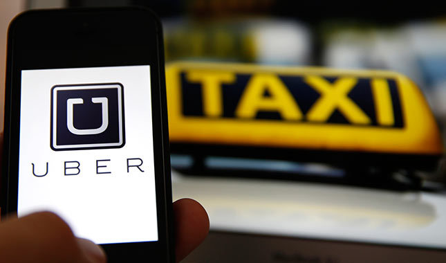 Uber sürücüsüz taksi filosu kuruyor