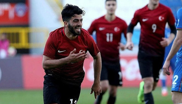 Umut Bozok, Türkiye'de tuttuğu takımı açıkladı