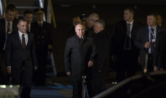 Vladimir Putin Ankara'ya geldi