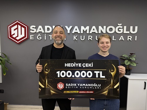 YKS Başarısını Yetim Kardeşleriyle Paylaştı