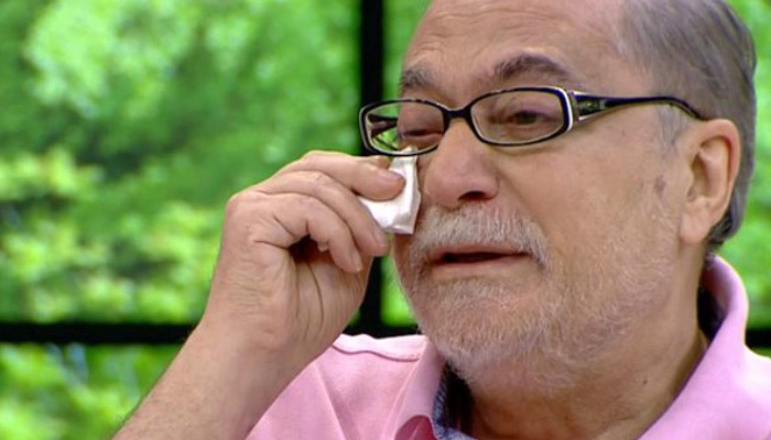 Yayında hüngür hüngür ağladı! "Fişimi çekin"