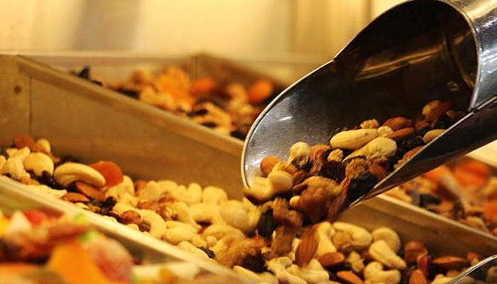 Yılbaşı öncesi kuru yemiş fiyatlarına büyük zam