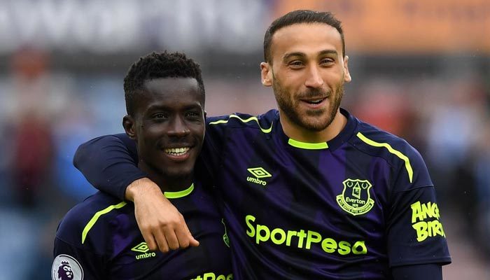 Yıldız futbolcu resmen PSG'de