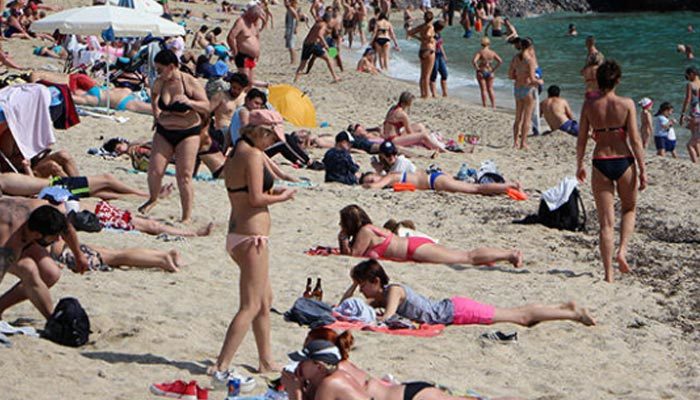 Yılın ilk 6 ayında Antalya'ya turist yağdı
