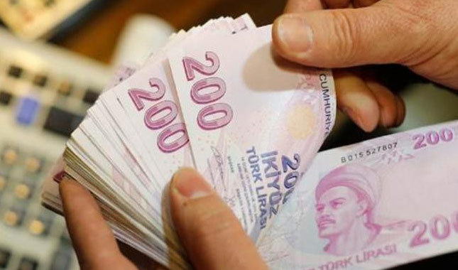 Ziraat Bankası'nın başlattığı 0,98 Faizlik kampanya vatandaşın parasını cepte tutacak