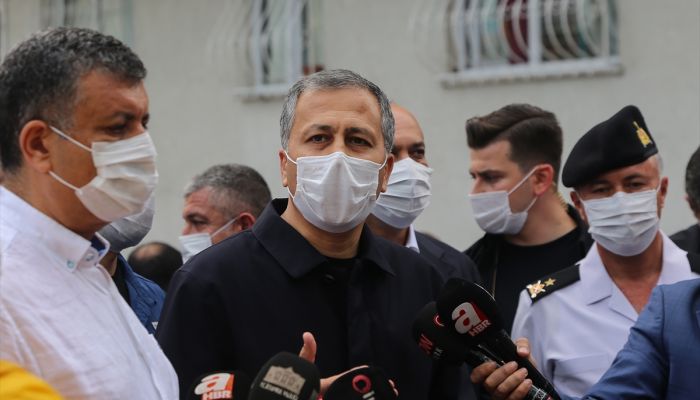 İstanbul Valisi Yerlikaya: "(İstanbul'daki yağış) Maalesef 30-32 yaşlarında bir Suriyeli misafirimiz vefat etti"