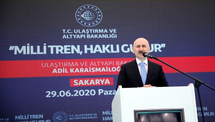 Bakan Karaismailoğlu: "(Milli elektrikli tren) Bu yıl sonunda raylara indirilecek ve Allah'ın izniyle kısa sürede yolcu taşımacılığına başlayacağız"