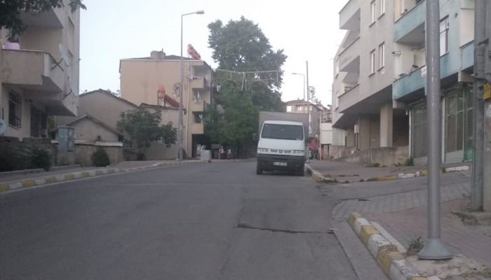 Kocaeli'de midibüsün altında kalan çocuk öldü
