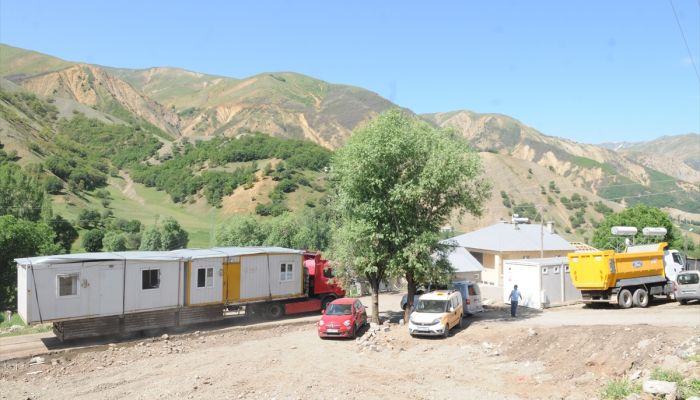 Bingöl'de depremzedeler için konteynerin kurulumuna başlandı