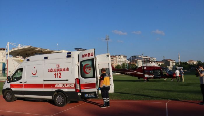 Ambulans helikopter yeni doğan bebek için havalandı
