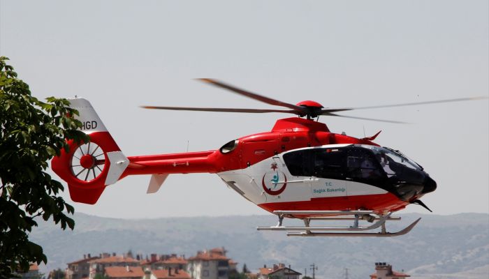 Beypazarı'nda hava ambulansı 3 aylık bebek için havalandı