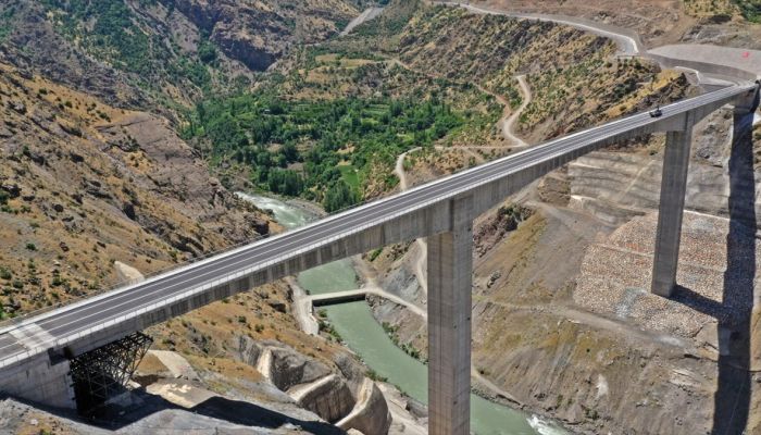 Türkiye'nin en yüksek köprüsü 11 Temmuz'da açılacak