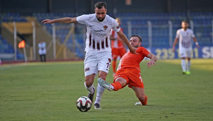 TFF 1. Lig'in 33. haftasında Adanaspor'u 2-1 yenen Hatayspor, normal sezonun bitimine 1 hafta kala şampiyon olarak Süper Lig'e çıkmayı garantiledi.