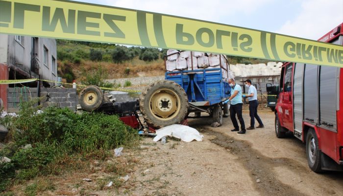 Osmaniye'de saman taşıyan traktör devrildi: 1 ölü, 2 yaralı