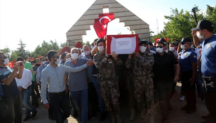 Şehit Özel Harekat Polisi Muhammet Demir, Sivas'ta son yolculuğuna uğurlandı