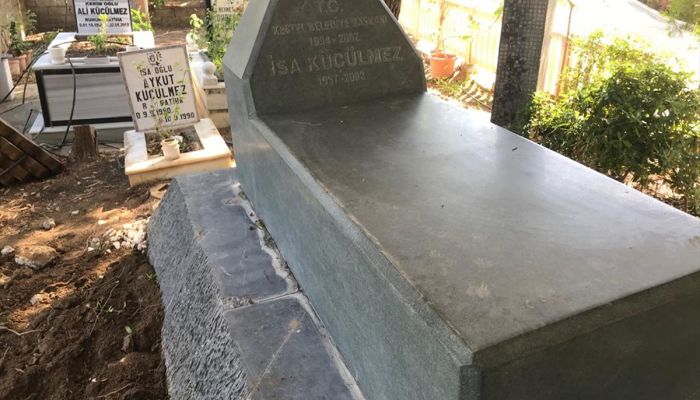 Antalya'da biyolojik babanın tespiti için 18 yıllık mezar açıldı