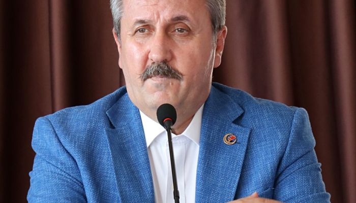BBP Genel Başkanı Destici, Samsun İl Başkanlığı istişare toplantısında konuştu:
