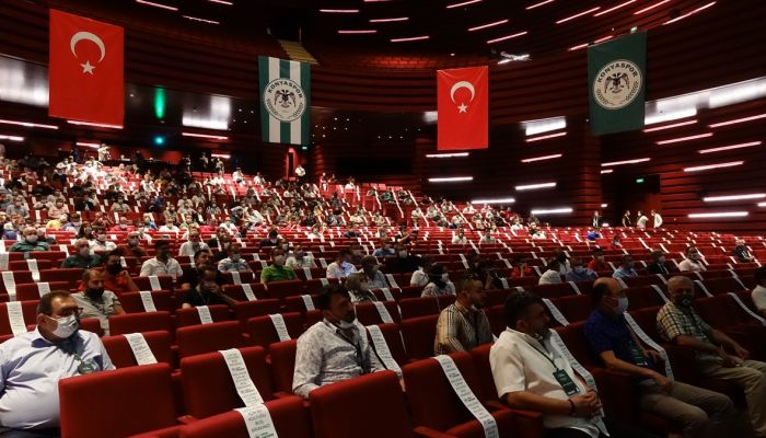 Konyaspor'da yeniden başkanlığa seçilen Hilmi Kulluk: