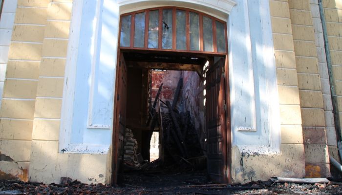 Denizli'de yangında zarar gören tarihi okul restore edilecek
