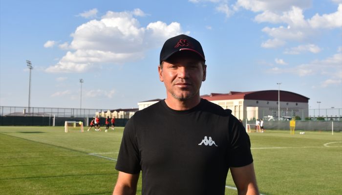 Teknik direktör Tamer Tuna: "Hedefi daha da büyüyen bir Antalyaspor izlettirmek istiyoruz"