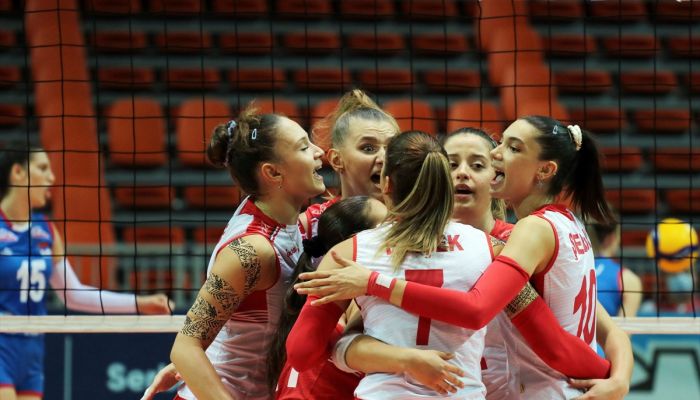 Türkiye 19 Yaş Altı Kız Voleybol Milli Takımı, 2020 Avrupa Genç Kızlar Şampiyonası'nın finalinde Sırbistan'ı 3-2 yenerek şampiyon oldu.