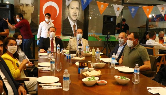 DSP'den istifa eden Marmaraereğlisi Belediye Başkanı Ata, AK Parti'ye geçti 