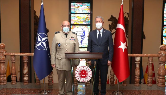 Milli Savunma Bakanı Hulusi Akar, NATO Askeri Komite Başkanı Orgeneral Stuart Peach ile görüştü.