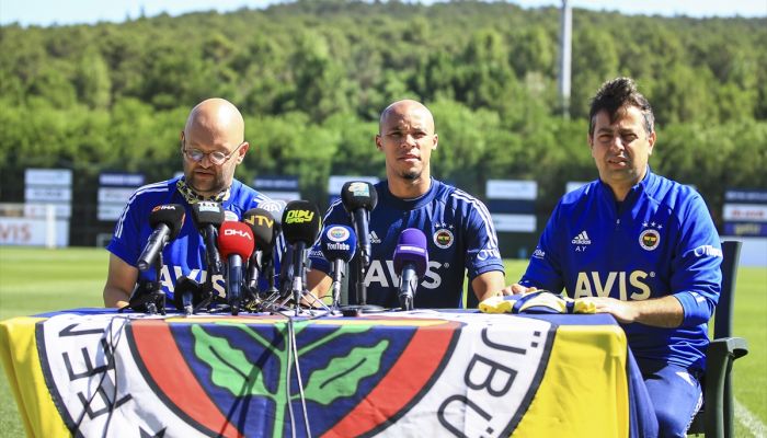 Demokratik Kongolu futbolcu Tisserand: "Fenerbahçe, beni buraya getirerek iyi iş yaptı"
