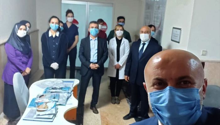Erzurum Sağlık Müdürü Bedir'den Kovid-19 savaşçılarına moral ziyareti
