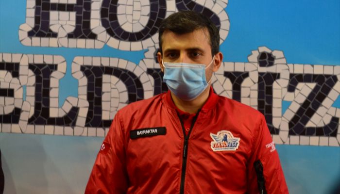 Selçuk Bayraktar, Türkiye'nin ilk uçan arabası "Cezeri"yi AA'ya anlattı