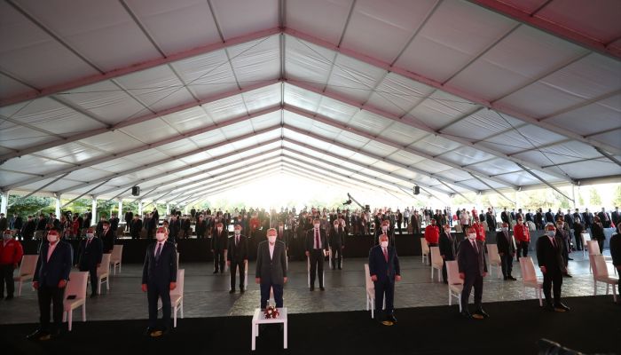 Cumhurbaşkanı Erdoğan: "Salgın etkisini yitirip taşlar yerine oturdukça Türk ekonomisi yeni rekorlara koşmaya devam edecektir."