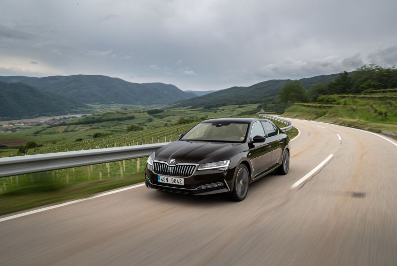 Škoda Superb'in Başarı Hikayesi Dört Nesildir Devam Ediyor