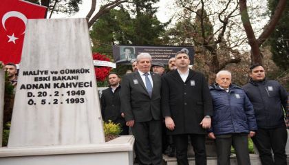 Adnan Kahveci, Vefatının 33. Yıl Dönümünde Kabri Başında Anıldı