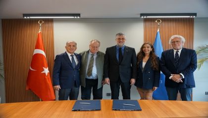 Atlas Üniversitesi ve Fransa Lyon Üniversitesi'nden aşı karşıtlığı için iş birliği